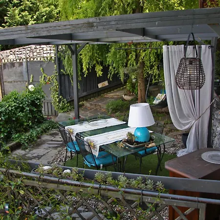 Maison d'hôtes Grazie Mille - Charming Escape Perledo