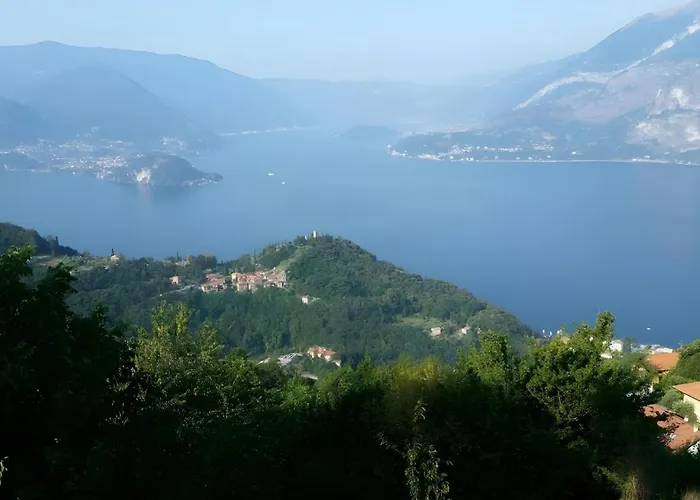 Maison d'hôtes Grazie Mille - Charming Escape Perledo