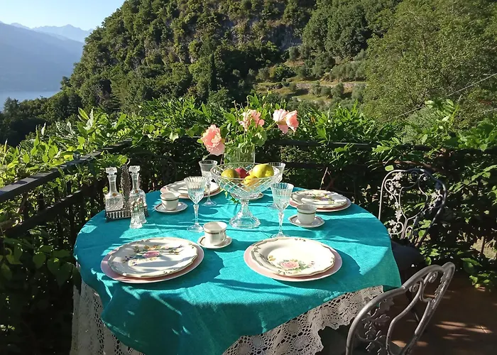 Maison d'hôtes Grazie Mille - Charming Escape Perledo