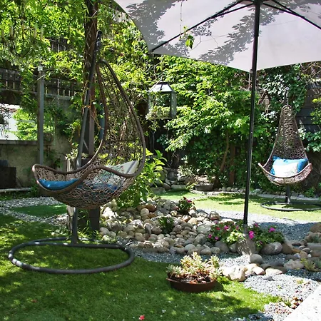 Grazie Mille - Charming Escape